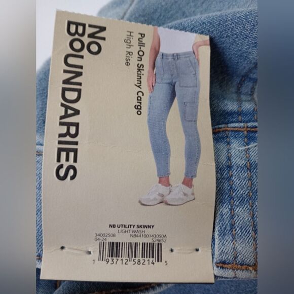 NWT NOBO Light Wash Cargo Cropped Pull On High Rise Jeggings Size Medium (8-10) - Picture 3 of 7